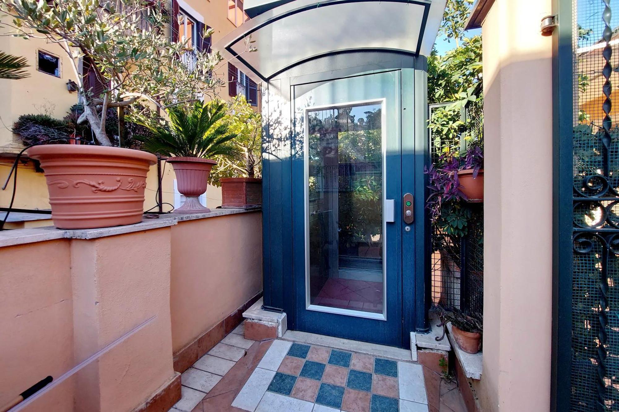Domus Monami Dreams & Terrace In Trastevere * Rome